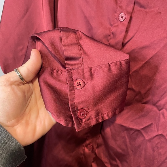Womens Wine Burgundy button up collared shirt size 3X Satin - Picture 3 of 5